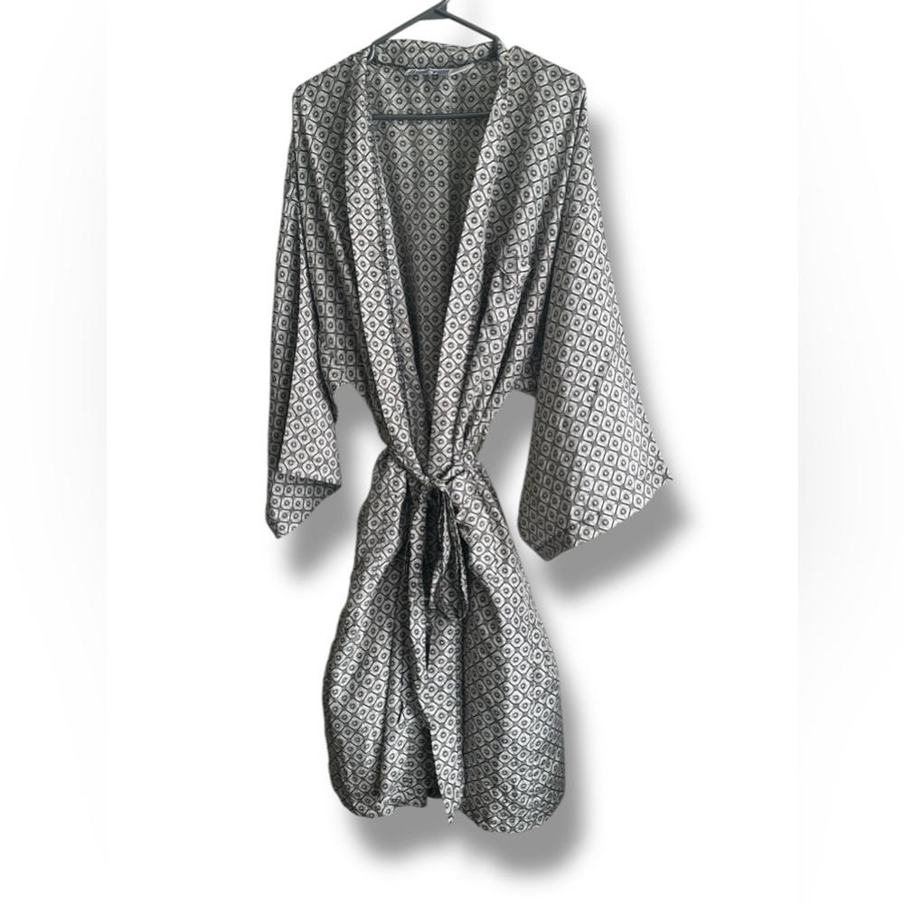 ADDICTION Unisex Vintage Silk Wide Sleeve Pocket Geometric Print Robe